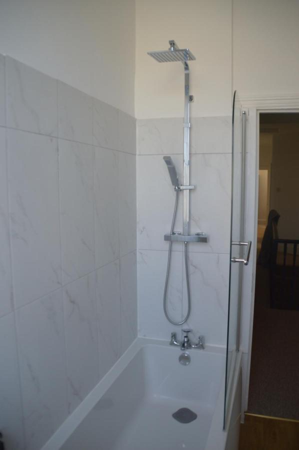 Two Bedroom Apartment In 런던 외부 사진