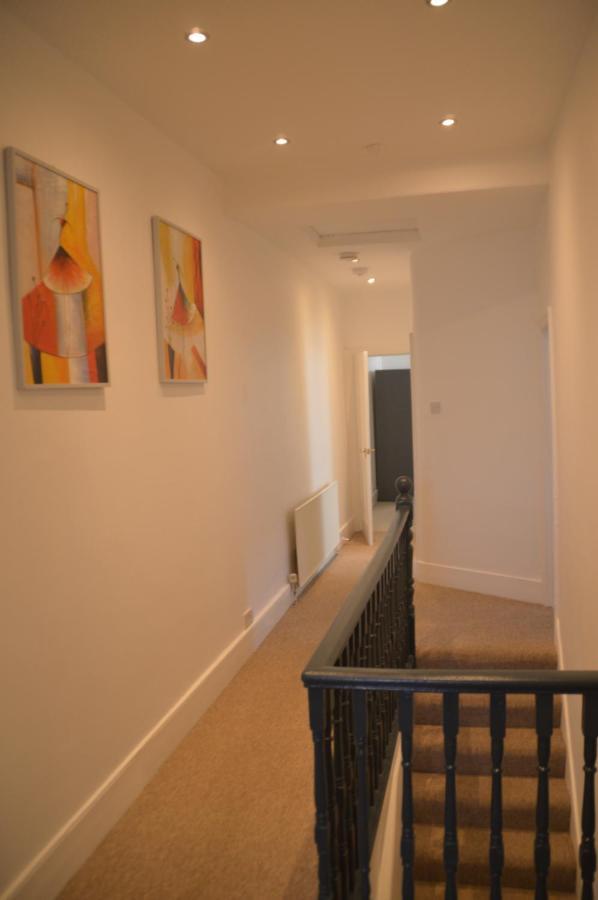 Two Bedroom Apartment In 런던 외부 사진