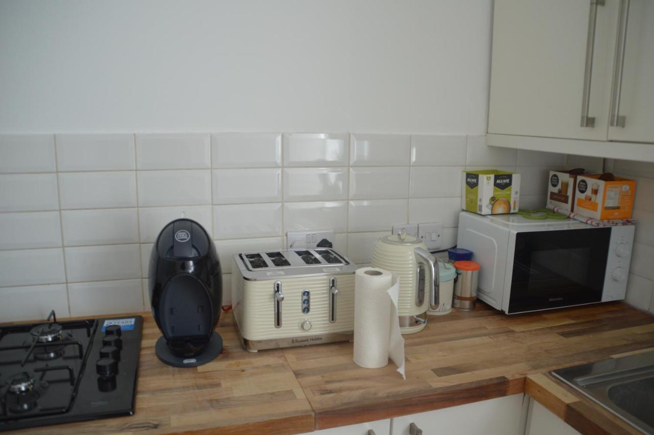 Two Bedroom Apartment In 런던 외부 사진